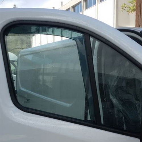 [21WD-VIV] Zijwindschermen Opel Vivaro 2014 - 2019